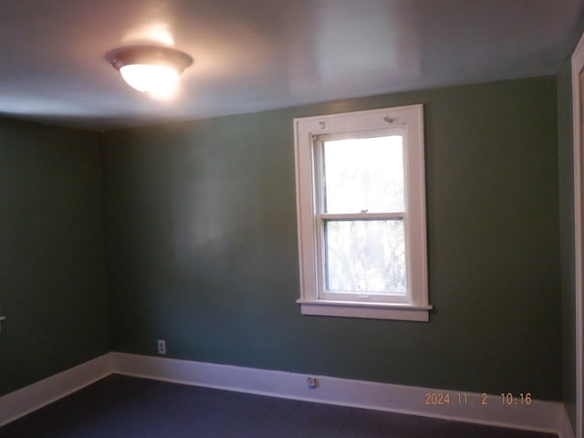 124 W Maple St, Kalamazoo, MI 49001 - unfurnished room with baseboards