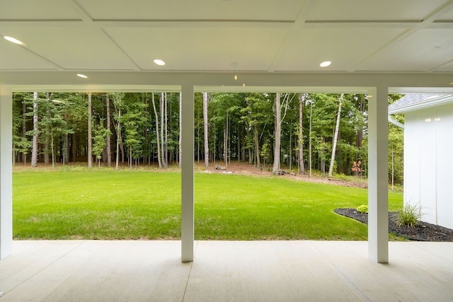 view of yard with a patio