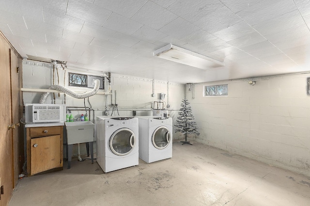 2399 S Cleveland Ave, Saint Joseph, MI 49085 - laundry area with washing machine and clothes dryer and cooling unit