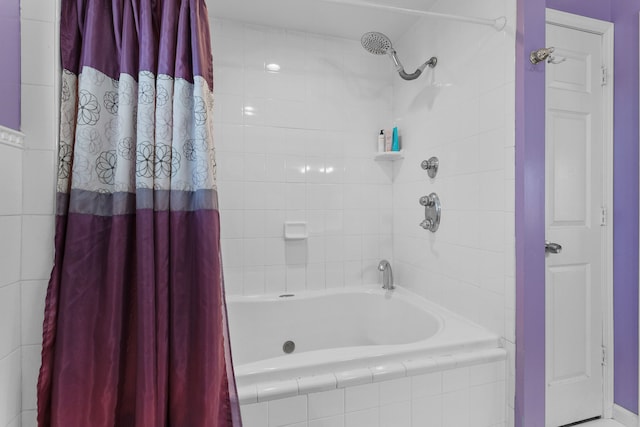 bathroom featuring shower / tub combo