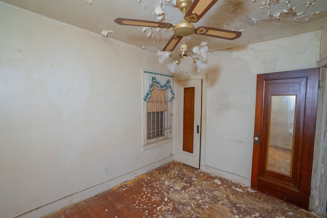 spare room featuring ceiling fan