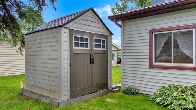2898 E Lake Dr, Lupton, MI 48635 - photo 3