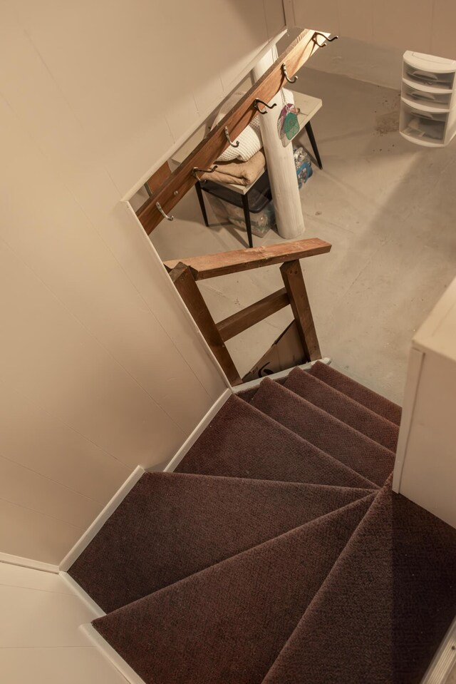 317 Maiden Ln, Saint Joseph, MI 49085 - view of stairway
