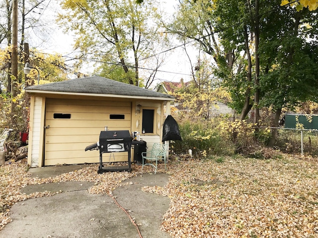 view of outbuilding