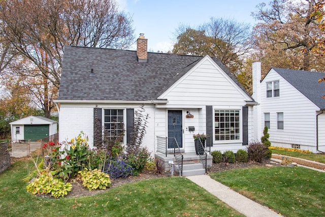 view of front of house featuring a front yard