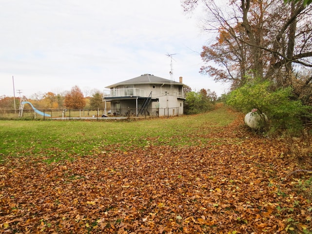 view of yard featuring a playground