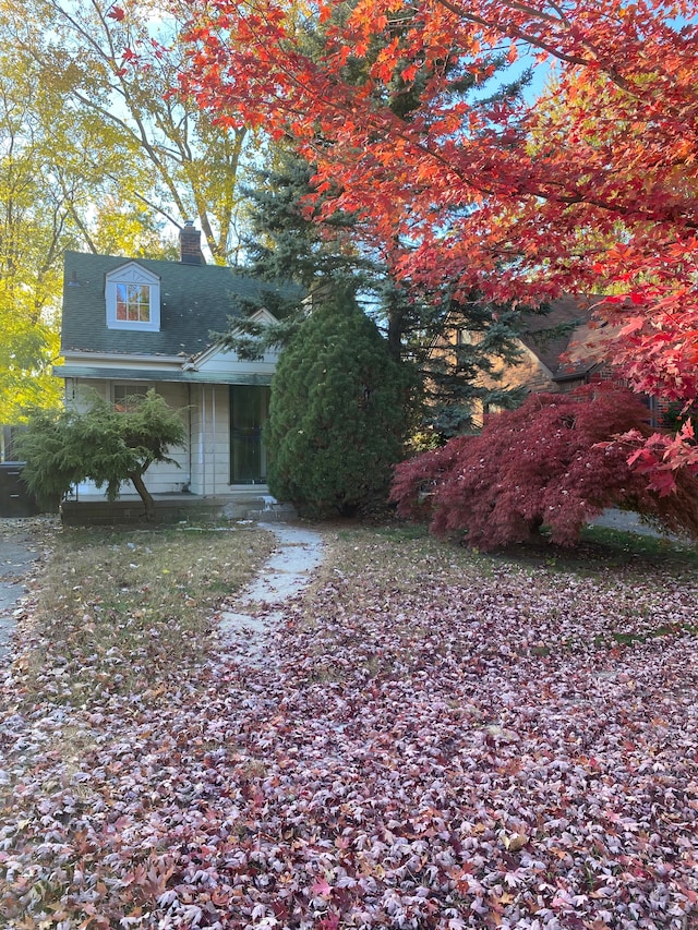 view of front of property