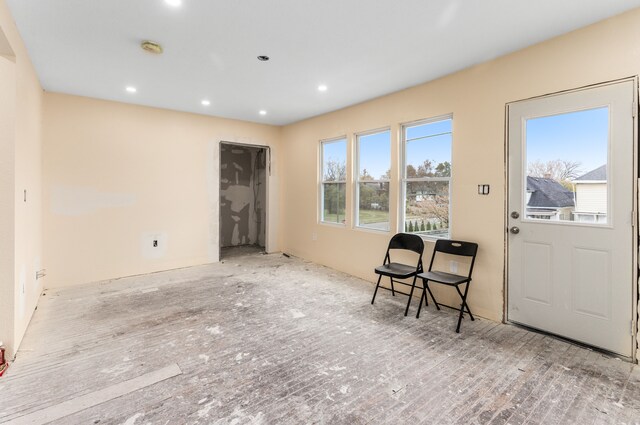 5393 Seebaldt St, Detroit, MI 48204 - sitting room featuring wood finished floors and recessed lighting