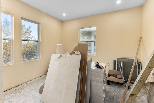 5393 Seebaldt St, Detroit, MI 48204 - miscellaneous room featuring recessed lighting