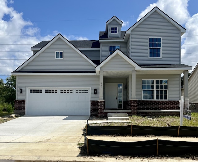 view of front facade featuring a garage