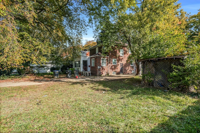 13935 Faust Ave, Detroit, MI 48223 - view of grassy yard