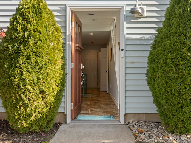 view of property entrance