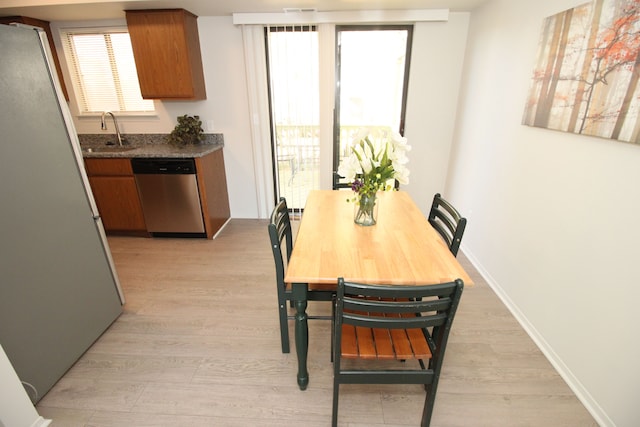 40831 Highpointe Dr, Clinton Township, MI 48038 - dining area featuring light wood finished floors