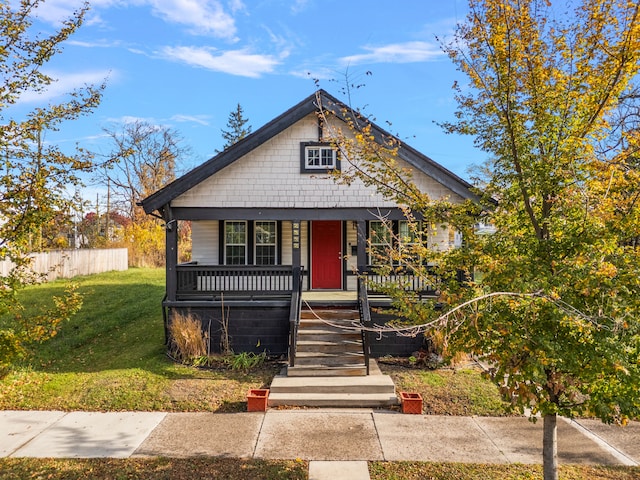 2552 Beals St, Detroit, MI 48214 - bungalow-style home featuring a porch