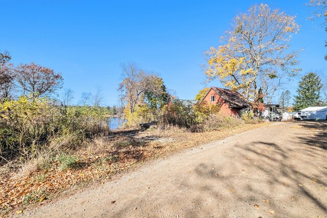 5966 Silverbirch Rd, Ortonville, MI 48462