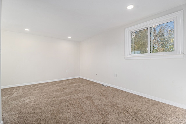 view of carpeted spare room