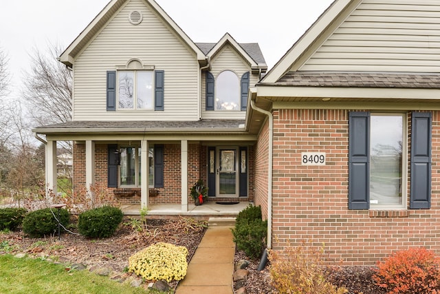 view of front of property featuring a porch