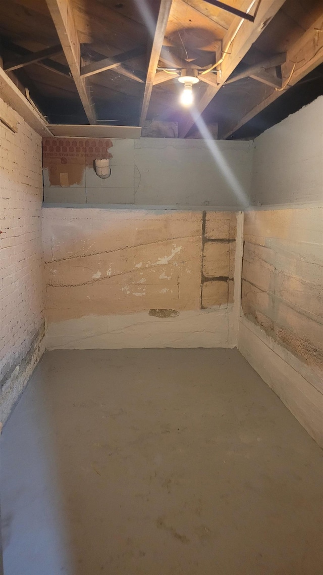 931 Hughes Ave, Flint, MI 48503 - view of unfinished basement
