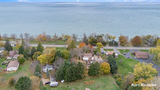 3205 Lakeshore Dr, Saint Joseph, MI 49085 - view of property location featuring a large body of water