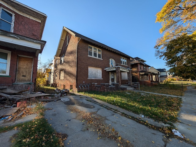 view of home's exterior