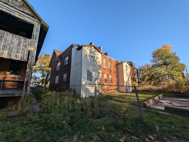 view of property exterior