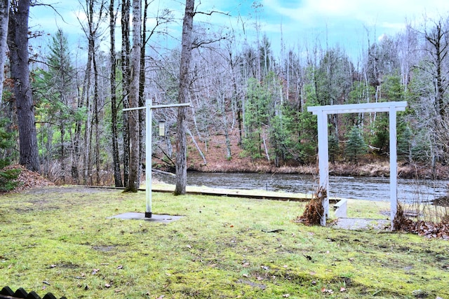 view of yard with a water view