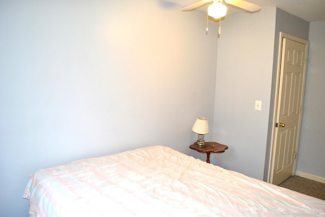 bedroom with ceiling fan