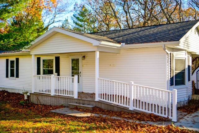 view of front of home with covered porch