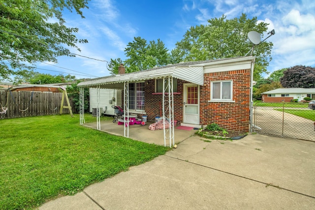 exterior space featuring a yard