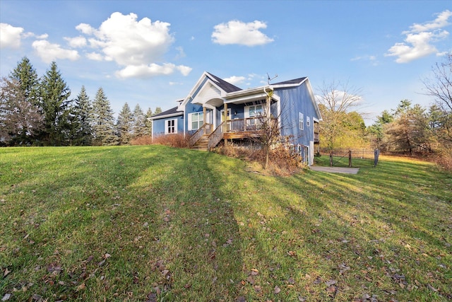 exterior space featuring a front yard