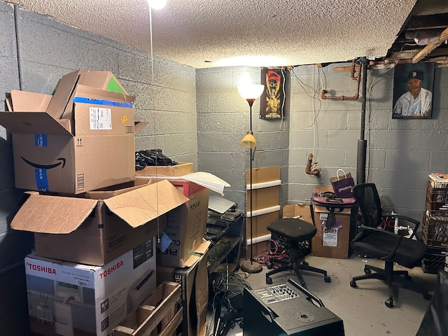 12644 Corbett St, Detroit, MI 48213 - finished basement featuring concrete block wall