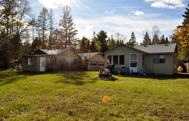 view of yard with a garage