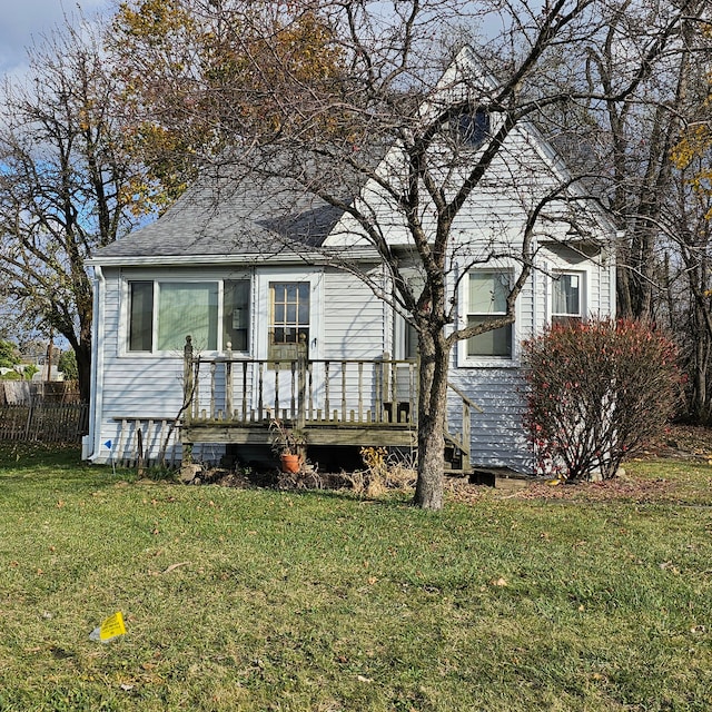 1453 S Merriman Rd, Westland, MI 48186 - bungalow featuring a front yard