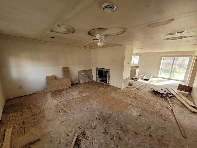 misc room featuring ceiling fan