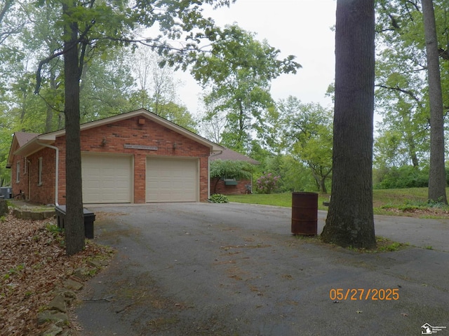 2600 Meanwell Rd, Petersburg, MI 49270 - photo 2