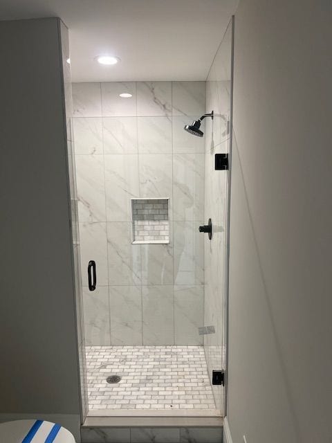 bathroom with walk in shower