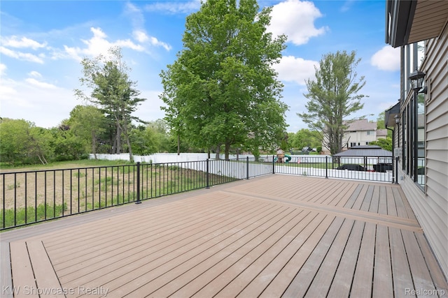5245 Buell Dr, Commerce Twp, MI 48382 - view of wooden deck