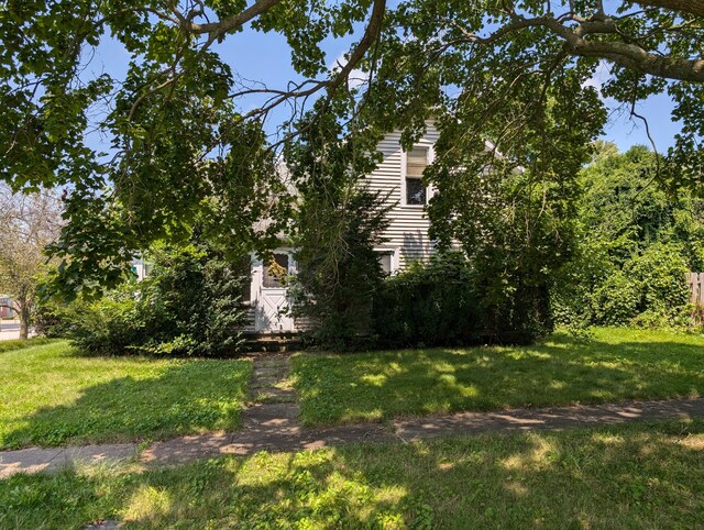 6651 Berrien St E, Eau Claire, MI 49111 - view of green lawn