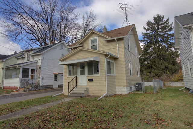 view of front of house with a front yard