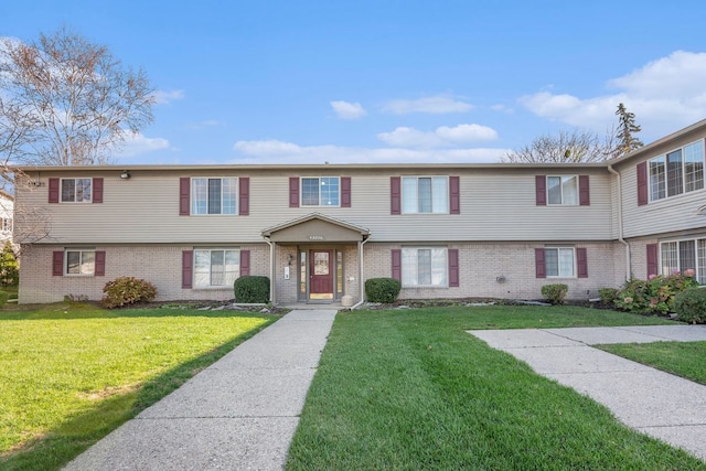 view of front of house with a front yard