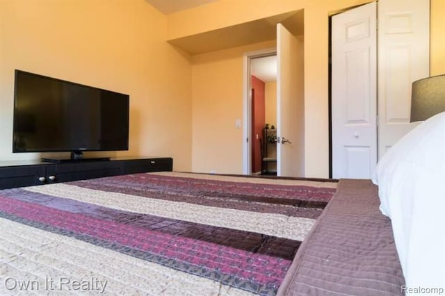 bedroom with a closet