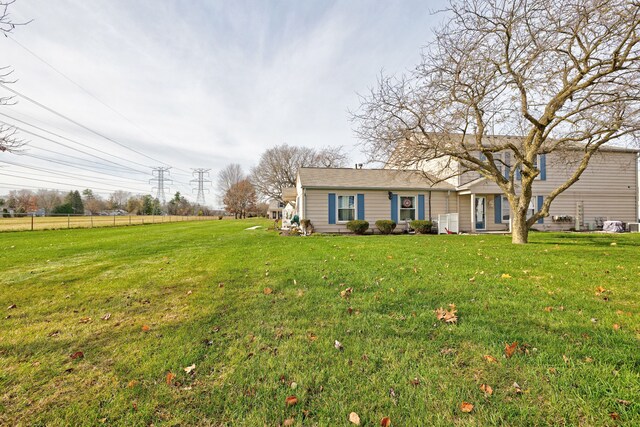 2765 Fox Hollow Ct, Lake Orion, MI 48360 - view of front of house