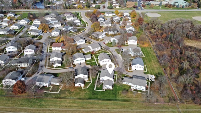 2765 Fox Hollow Ct, Lake Orion, MI 48360 - aerial view of property and surrounding area featuring nearby suburban area
