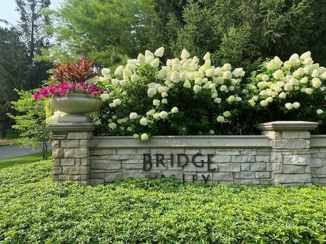 7795 Fieldstone Rdg, Clarkston, MI 48348