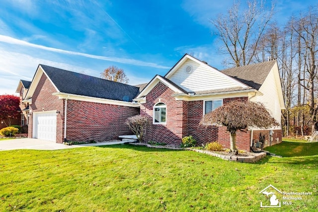 view of front of house featuring a garage and a front lawn