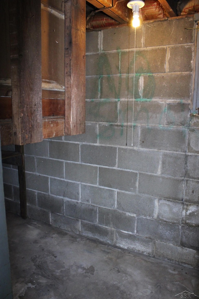 interior details featuring concrete floors