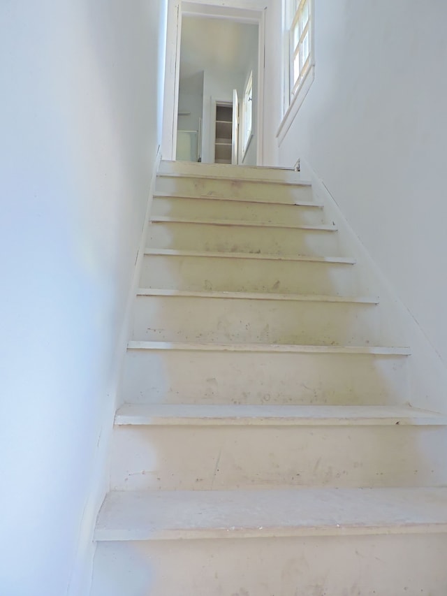 456 Leta Ave, Flint, MI 48507 - view of stairs