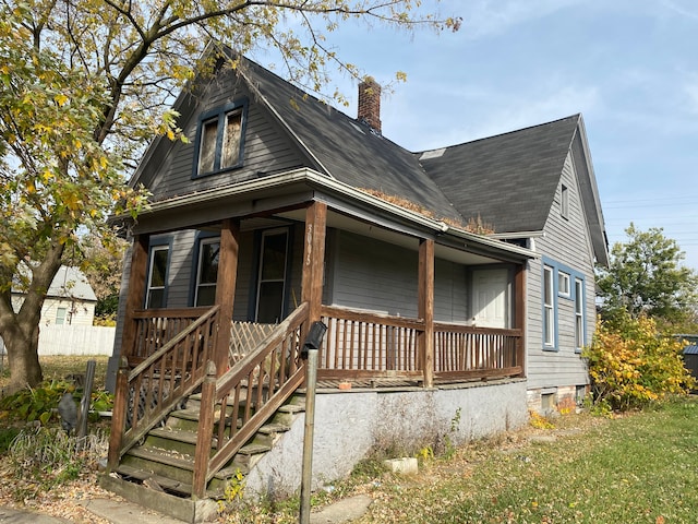 view of front of home with covered porch