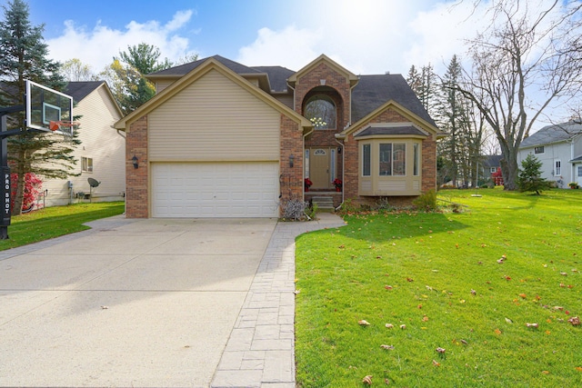 front facade featuring a front yard