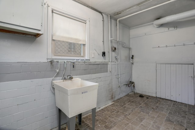 22167 Rausch Ave, Eastpointe, MI 48021 - bathroom featuring a wainscoted wall
